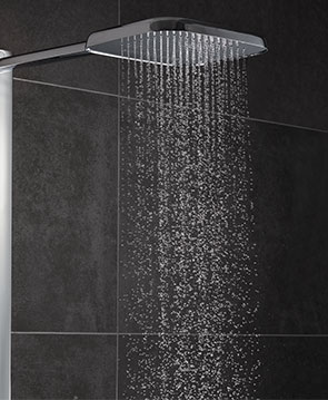 bathroom tub and shower faucets